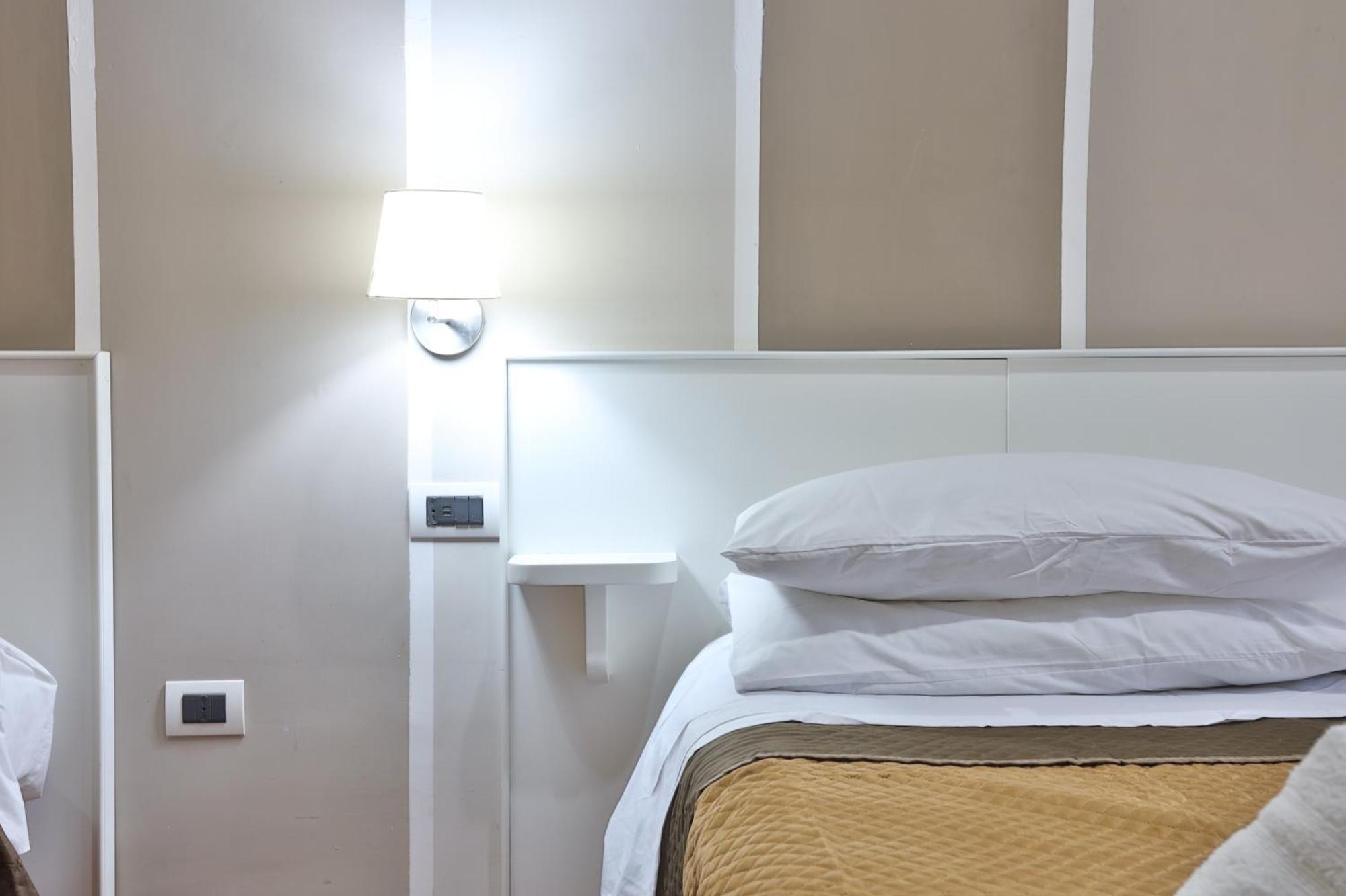 B&B House Bamba Luxury Napoli Esterno foto
